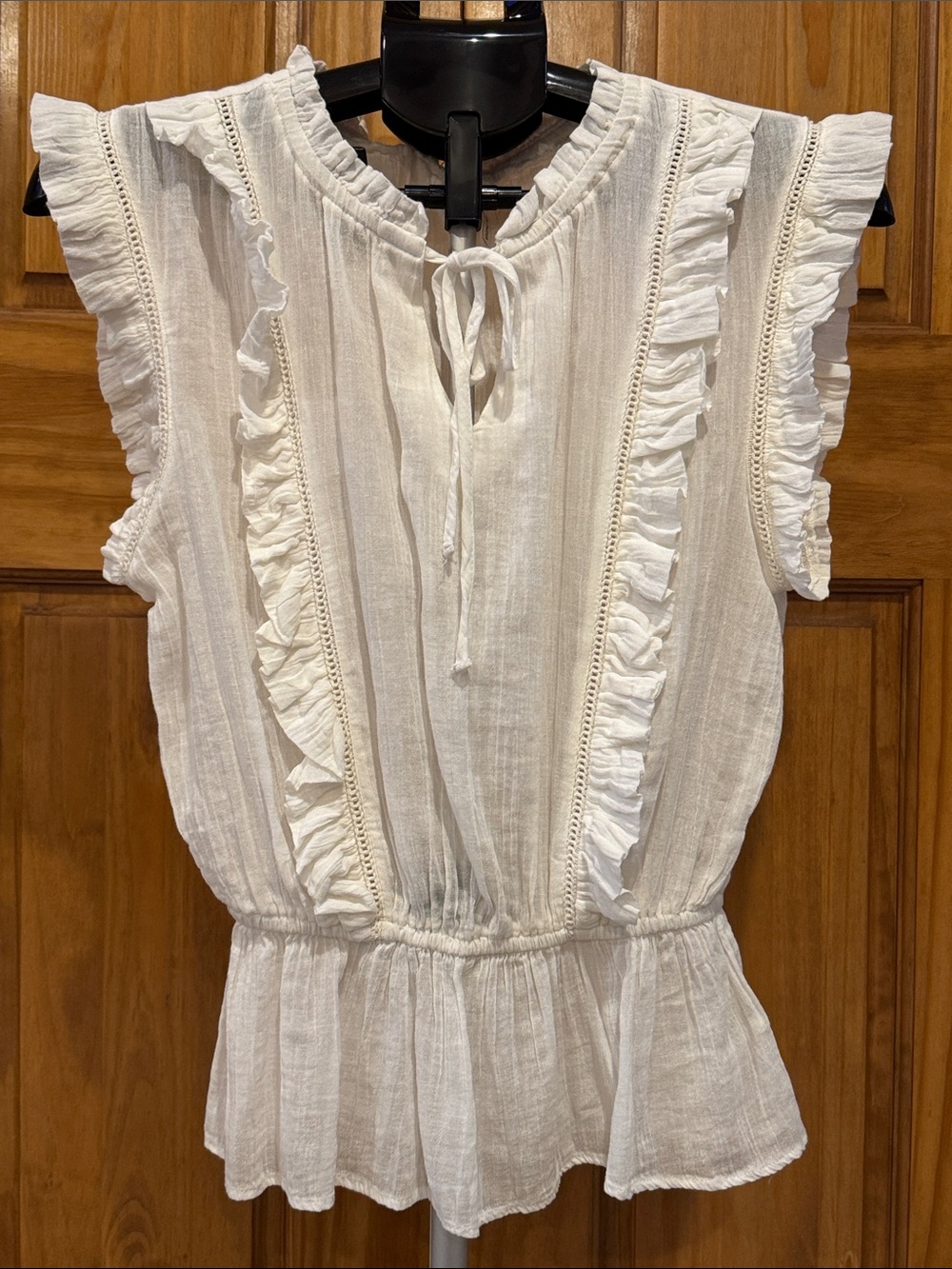 Elan Cream Ruffled Sleeve Peplum Top